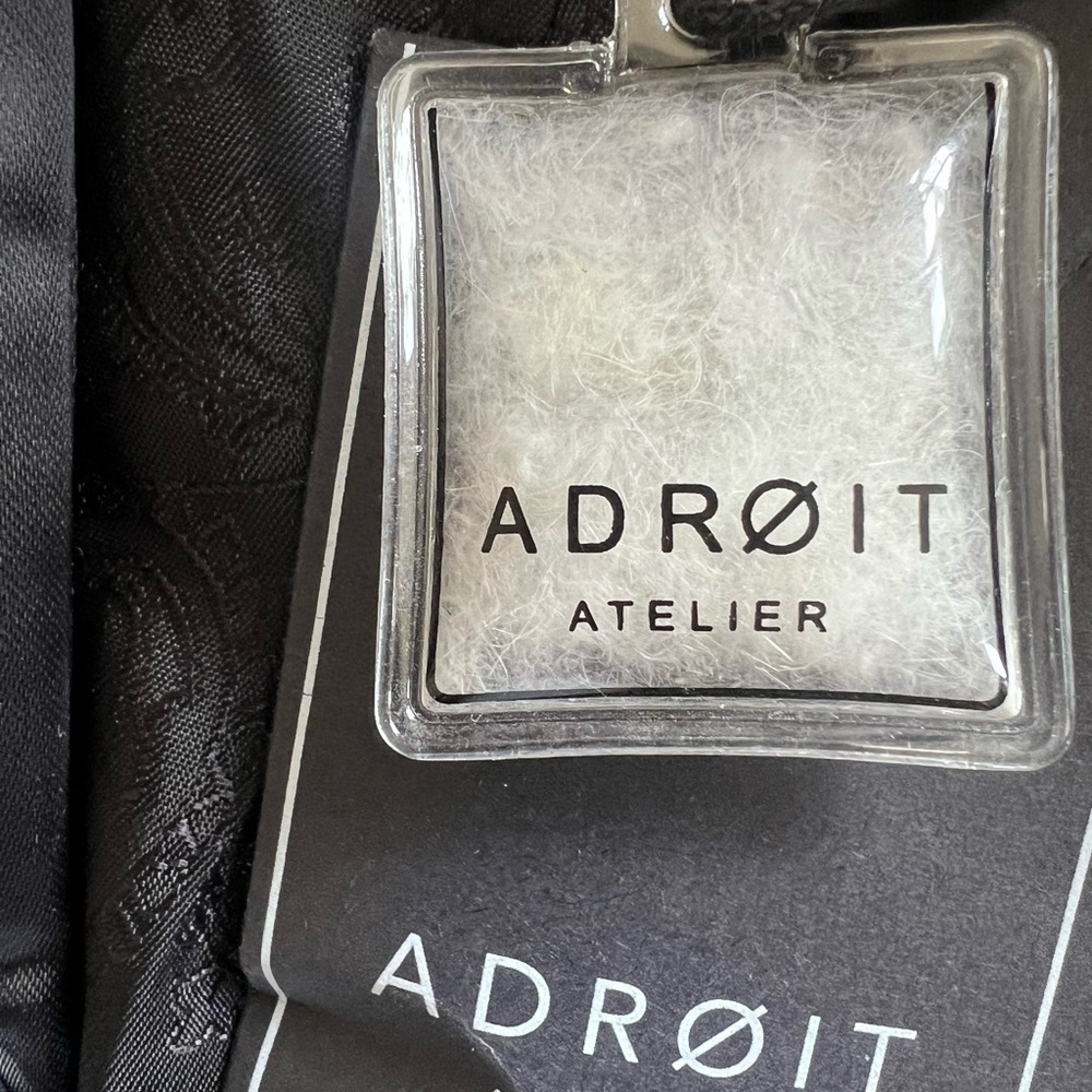Adroit Atelier Black Quilted Women's Down Jacket - Picture 5 of 8